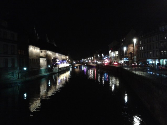 Ponte sul fiume, scatto della prima sera a Strasburgo