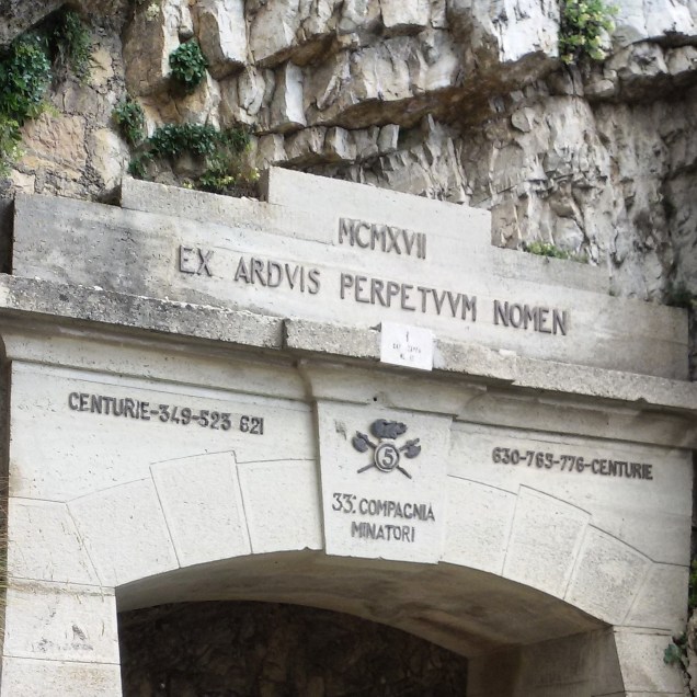 L'ingresso della galleria n°1 di 52