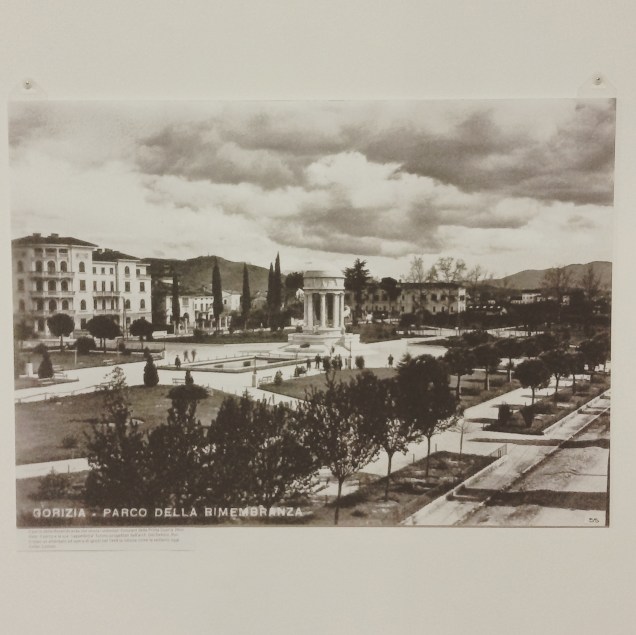 Foto del parco della Rimembranza con tempietto centrale