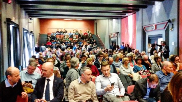 Grande partecipazione del pubblico all'incontro promosso da Fratelli d'Italia