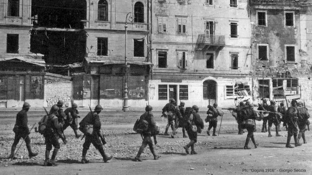 Miti di ieri, miti di oggi. Conferenza dello storico Mario Isnenghi 1