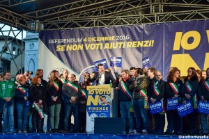 segretario federale della Lega Nord che parla