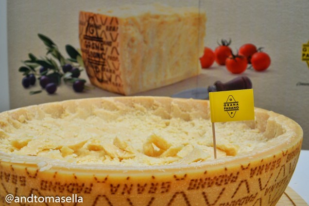 forma grano padano con bandierina 