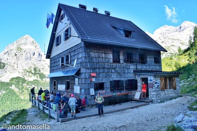 Vodnikov Dom triglav