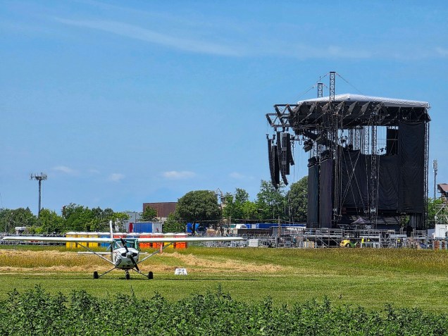 allestimento palco cesare cremonini gorizia
